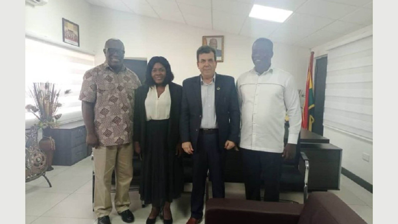 You are currently viewing OATUU delegation received by Ghanaian Minister of Employment and Labour Relations